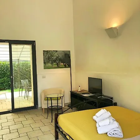 Lemon Tree Apartment
