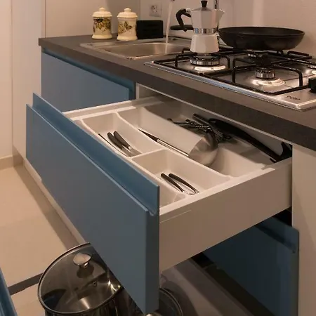 Lemon Tree Apartment